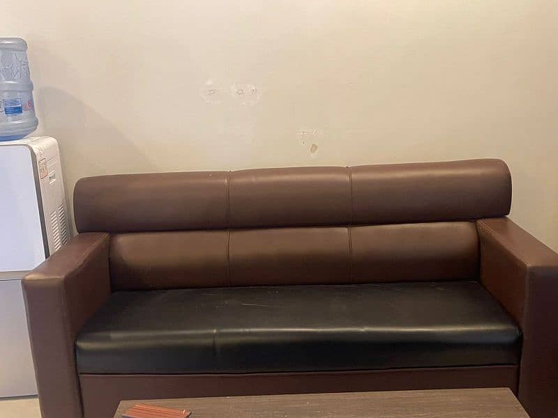 Wooden 5 seater Sofa with table 4