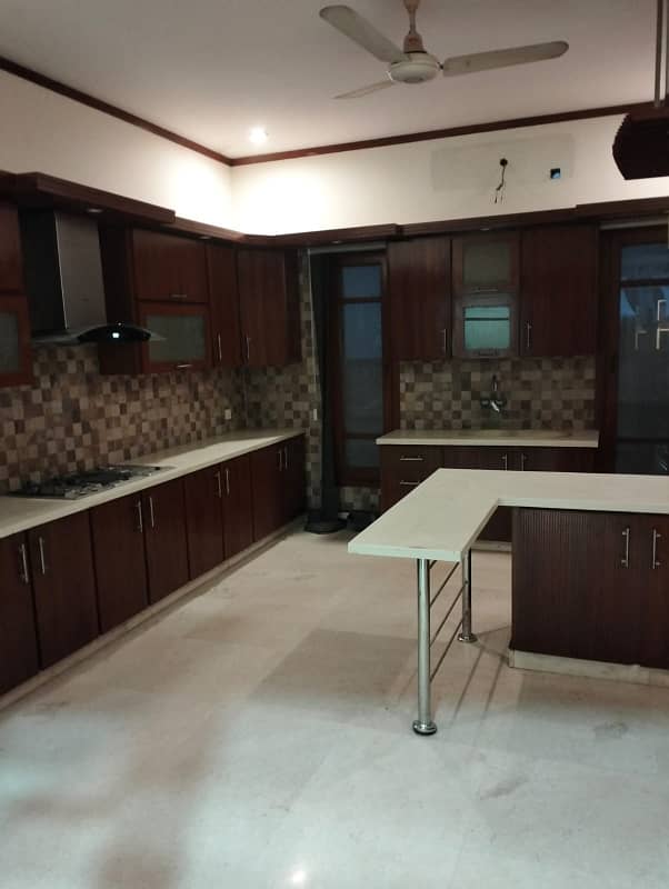 defence 1000 yards bungalow for rent with basement and pool 15