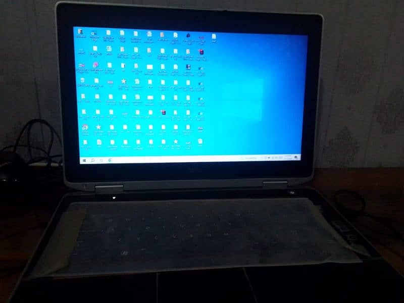 if you want to buy good laptop in low rate, contact me check and buy 2