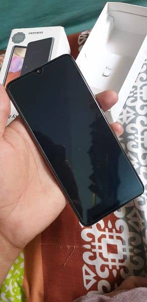 Samsung A32 With box 10