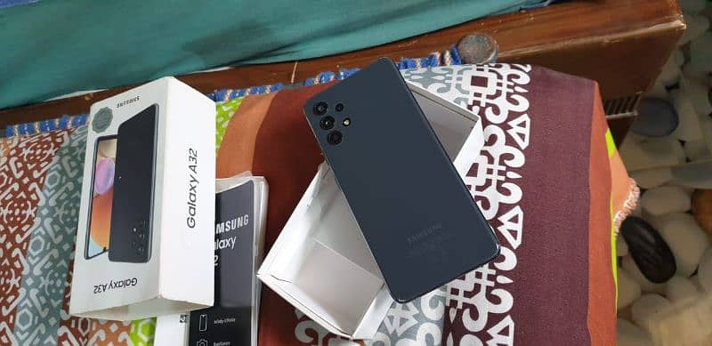 Samsung A32 With box 12