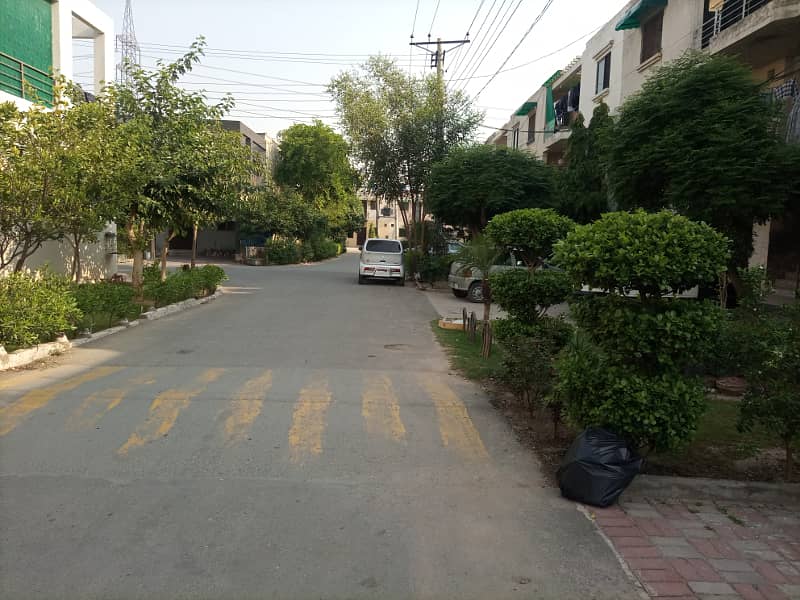 5 MARLA POSSESSION RESIDENTIAL PLOT ON HOT LOCATION FOR SALE IN KHAYABAN E AMIN L BLOCK LAHORE. 4
