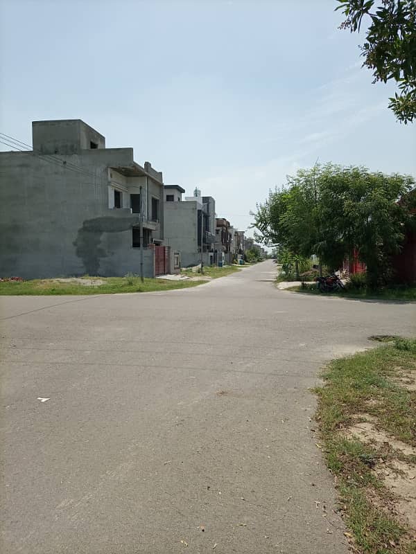 5 MARLA POSSESSION RESIDENTIAL PLOT ON HOT LOCATION FOR SALE IN KHAYABAN E AMIN L BLOCK LAHORE. 7