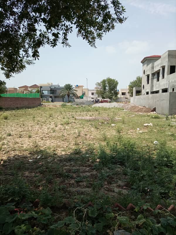 5 MARLA POSSESSION RESIDENTIAL PLOT ON HOT LOCATION FOR SALE IN KHAYABAN E AMIN L BLOCK LAHORE. 9