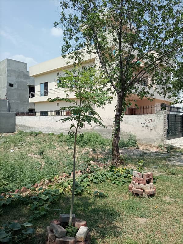 5 MARLA POSSESSION RESIDENTIAL PLOT ON HOT LOCATION FOR SALE IN KHAYABAN E AMIN L BLOCK LAHORE. 10