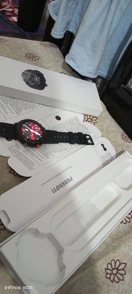 assalam o alaikum i am selling my pureroyi Smart watch 2