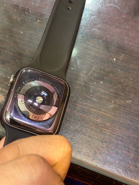 Apple Watch Series 5 44mm 3