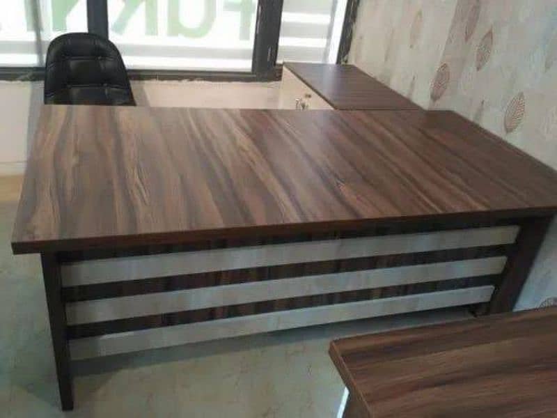 Office table for sale 2