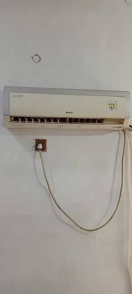 cooling AC only gree company 1.5 tan. 03007573700 5