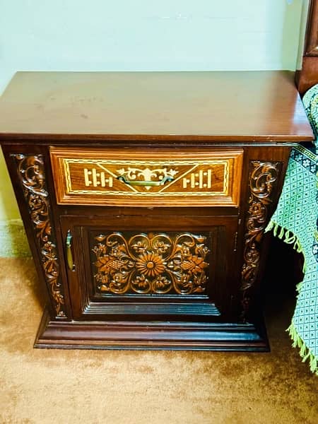 pure wood chinoiti style king bed set & iron table 1