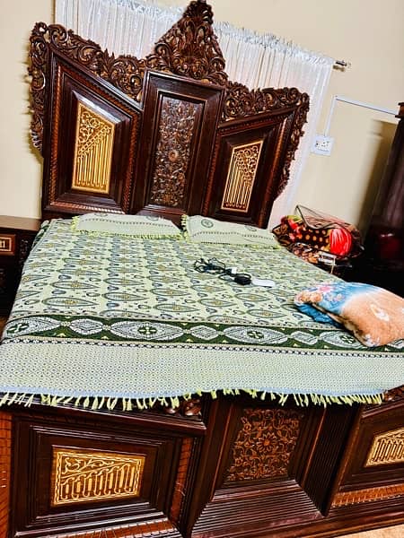 pure wood chinoiti style king bed set & iron table 5