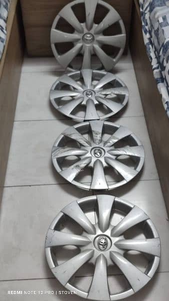 Toyota genuine wheel caps 15inch silver colour 4