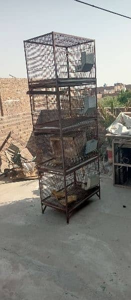 4 khano wala cage ha or condition Good ha 5
