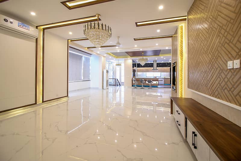 Kanal Ultra Modern Design Super Luxury Bungalow For Sale 8