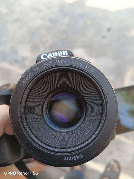Canon 250d + 50mm f1.8 + 30mm f1.4 lense 6