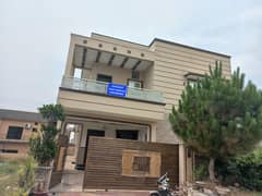 10 Marla house available for rent in Bahria Town Phase 8 rawalpindi sector E