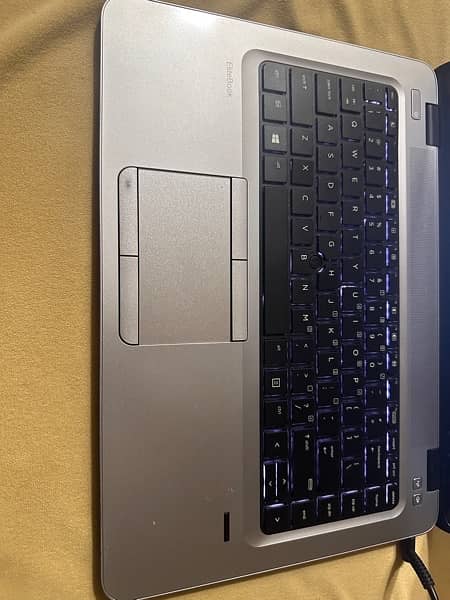 HP Elitebook 840 G4 touch laptop 6