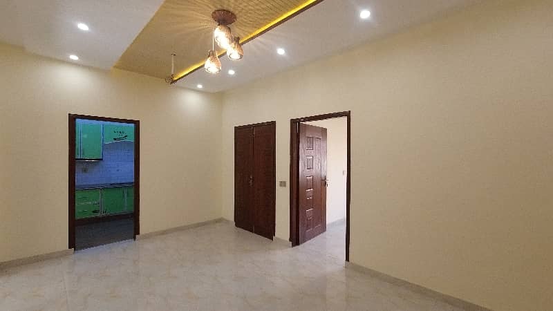 Prominently-Located House Available In Bismillah Housing Scheme - Block B For Sale 17