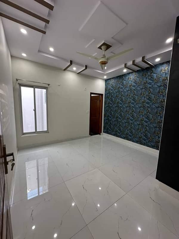 5 Marla Facing Park Double Storey Beautiful Design House For Sale in Bismillah Housing Society Lahore. 27
