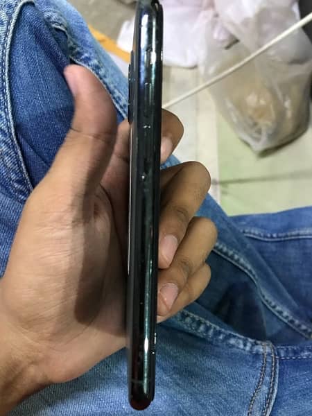 Iphone 11 pro pta approved 256 gb 10/10 condition 4