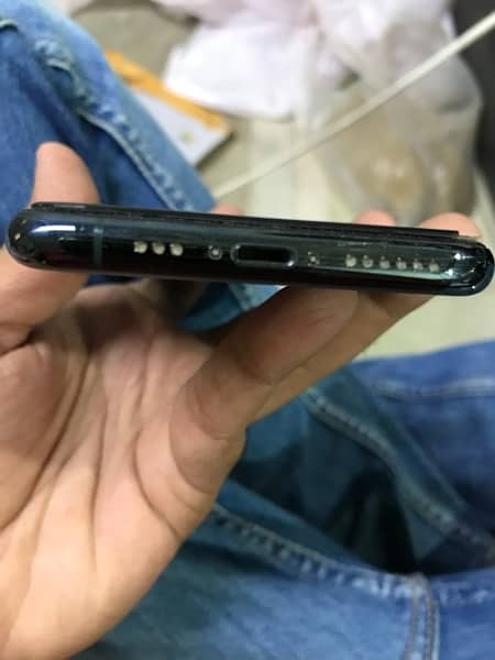 Iphone 11 pro pta approved 256 gb 10/10 condition 6