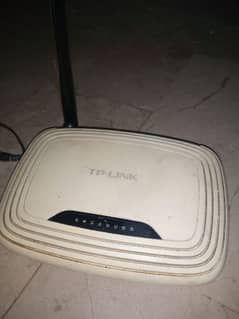 TP-Link TL-WR740N 150Mbps Wireless N Router 0