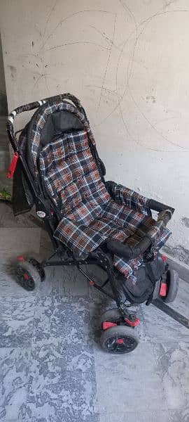 pram almost new for sale 5