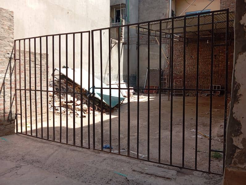 iron gate for sale size 7 by 13 4