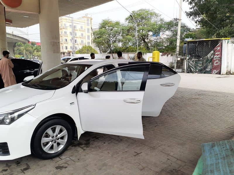 Corolla Altis 2017 Available For Rent 3