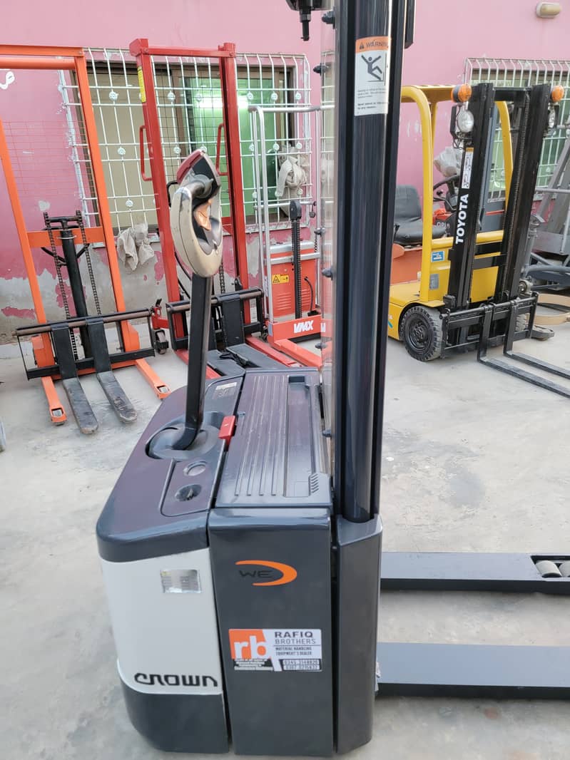 CROWN 1200 Kg Fully Electric Stacker Lifter Forklift for Sale in KHI 16