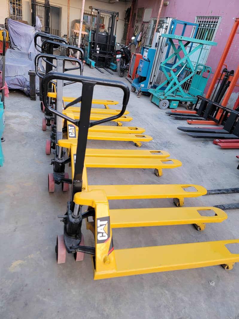 CAT Used / Refurbished Hand Pallet Trucks Lifters Forklifts for Sale 8