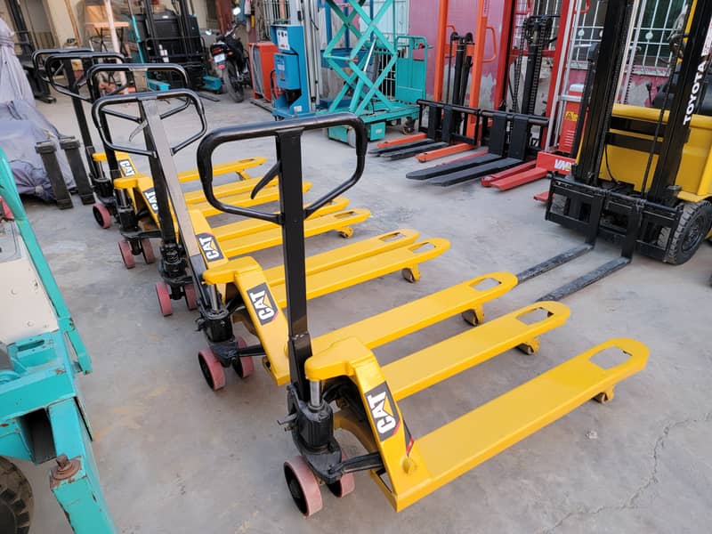 CAT Used / Refurbished Hand Pallet Trucks Lifters Forklifts for Sale 9