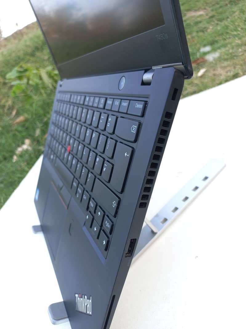 lenovo t480s core i5 8th gen | professional laptop 10