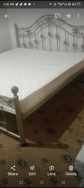 king size iron bed with medicated matress for sale in cheap price 2