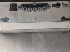 Inverter ac Pel 1 ton only 4 month used with warranty card and box