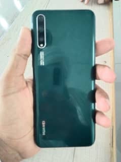 Huawei Y8p 6/126 Condition 10/10 With Box Charger 0