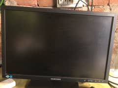 i5 4rth Genrastion computer 1 19” screen 1 keyboard and mouse