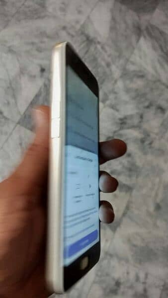oppo phone good condition. 10 by 10 in new condition 5