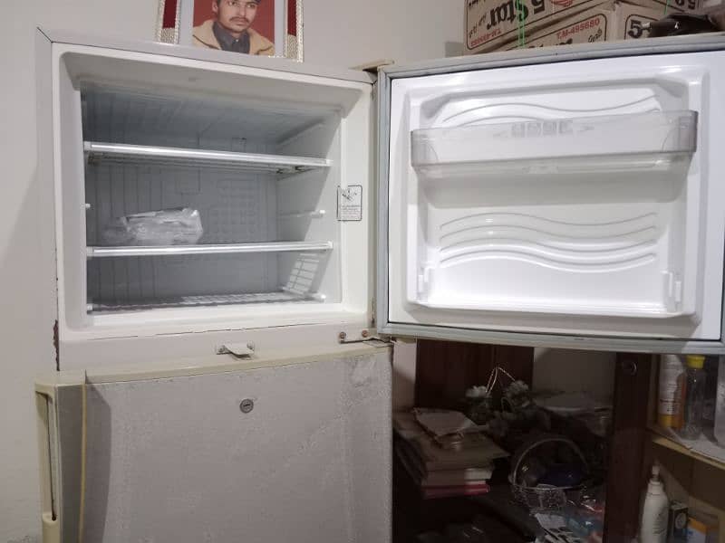 Dawlance fridge for sale 2