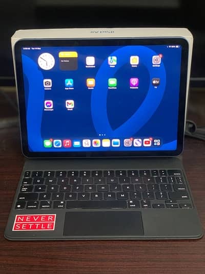 Apple Magic Keyboard For IPad Air and Pro 11 inch