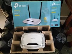TP Link Router TL-WR841N for Sale in Mint Condition