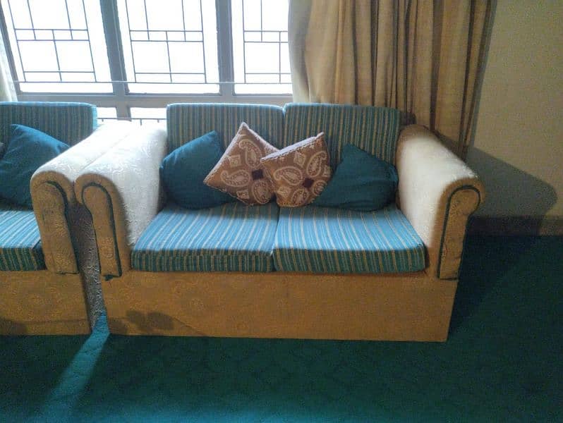 Seven seater sofa set in good condition 5