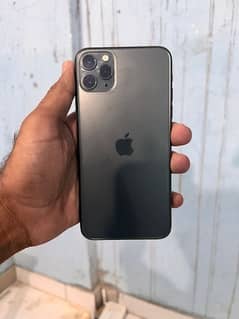 iphone 11 pro max dual physical approved conditioning 10/8 256gb 0