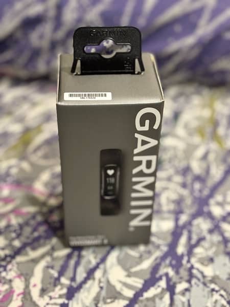 Garmin Vivosmart 4 Black With Midnight Hardware Large 2
