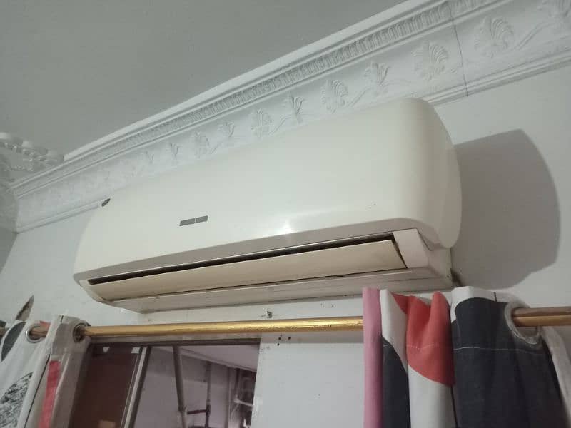 PEL Air Conditioner 10/10 condition very less used 1.5 ton 1