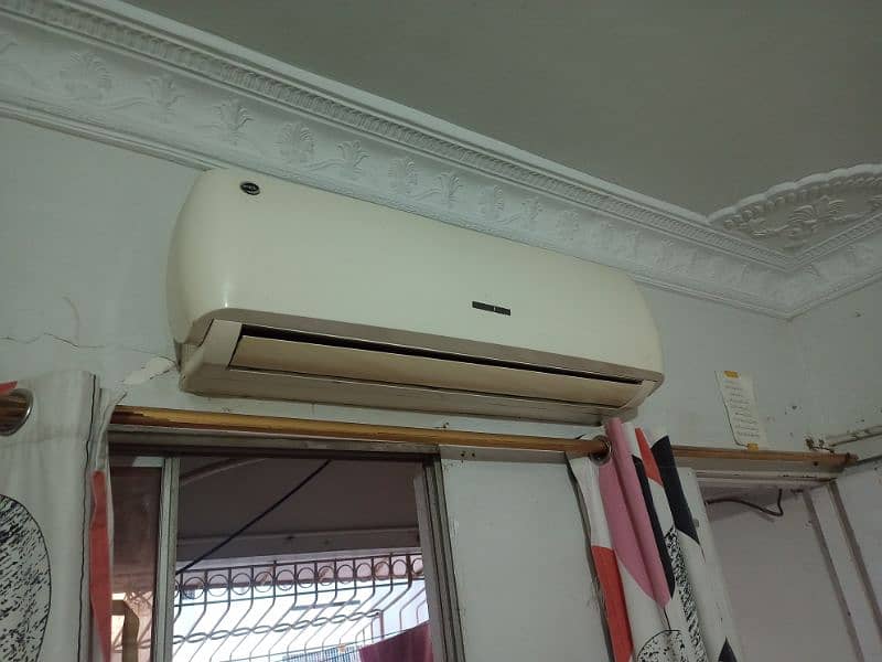 PEL Air Conditioner 10/10 condition very less used 1.5 ton 3
