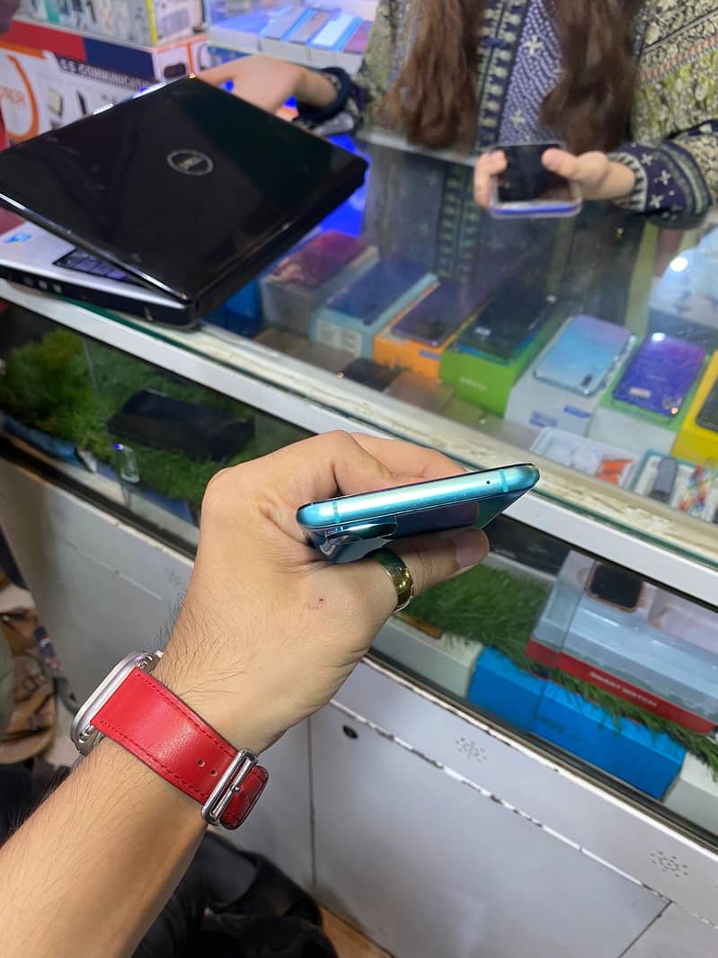 OnePlus 8t pin dot hai dual sim ram rom 12/256 5