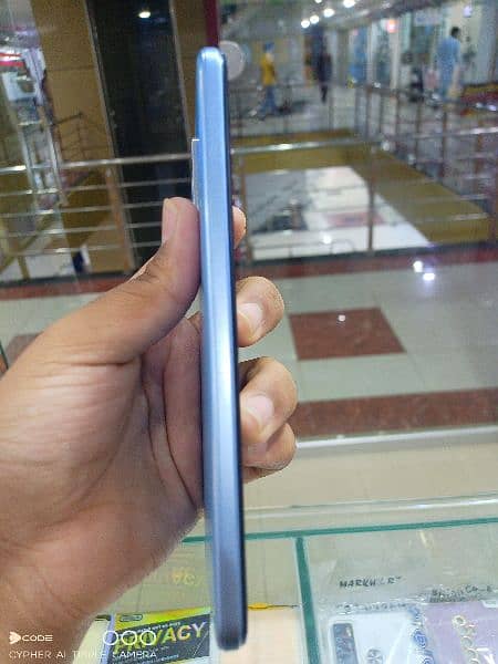 Vivo Mobile Y33s 10/10 Condition With box and original charger 4