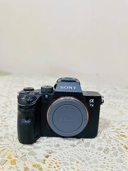 Sony A7III with complete box 2
