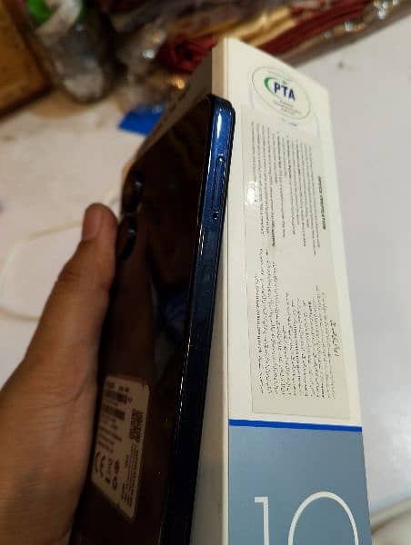 camon 19 neo 6+5/128 6 to 7 month wrnty 4